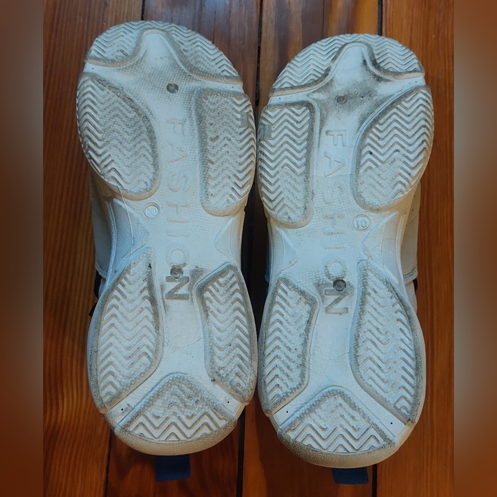 Mens Sneakers 10 - Picture 4 of 7